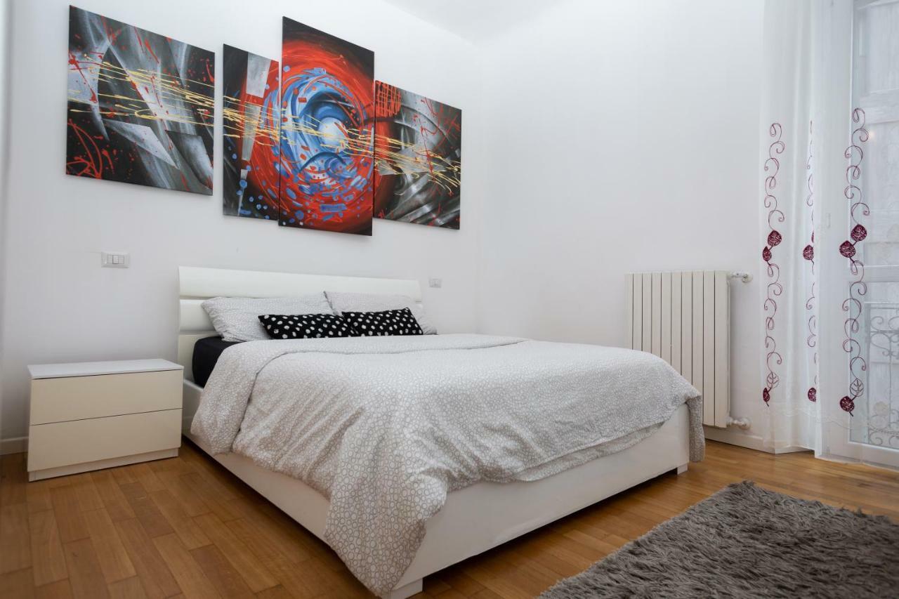 Bilocale Zona Centrale Milano Ngoại thất bức ảnh